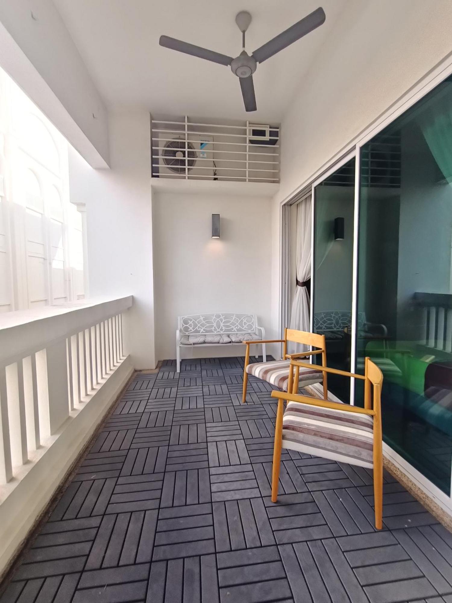 Straits Quay Marina Suites Penang By Aurorahomes Bagan Jermal Buitenkant foto