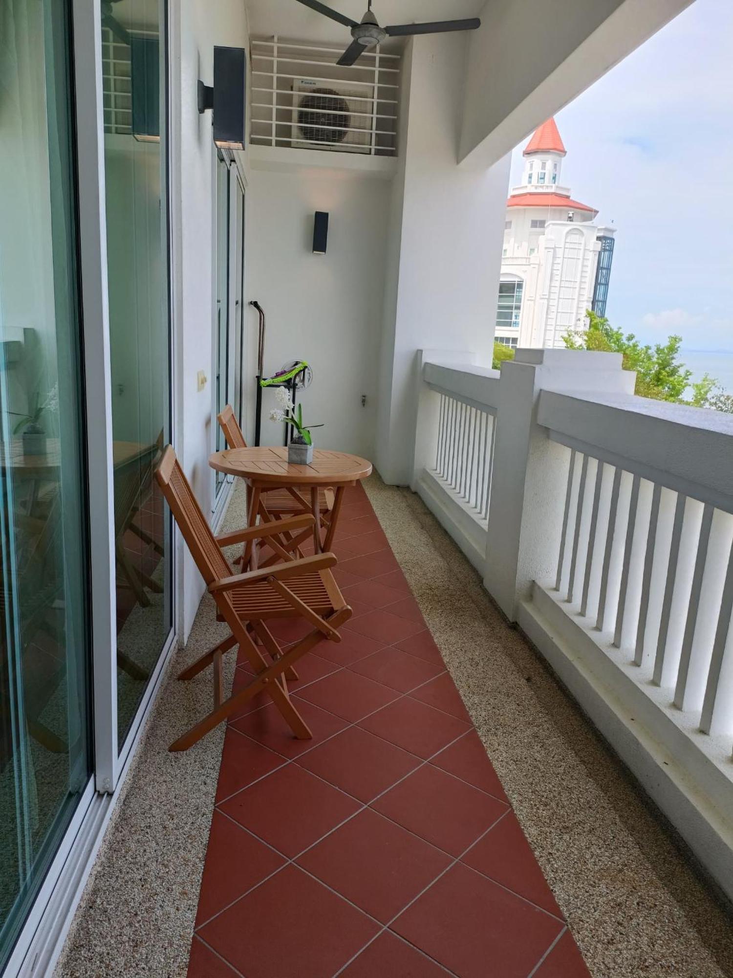 Straits Quay Marina Suites Penang By Aurorahomes Bagan Jermal Buitenkant foto
