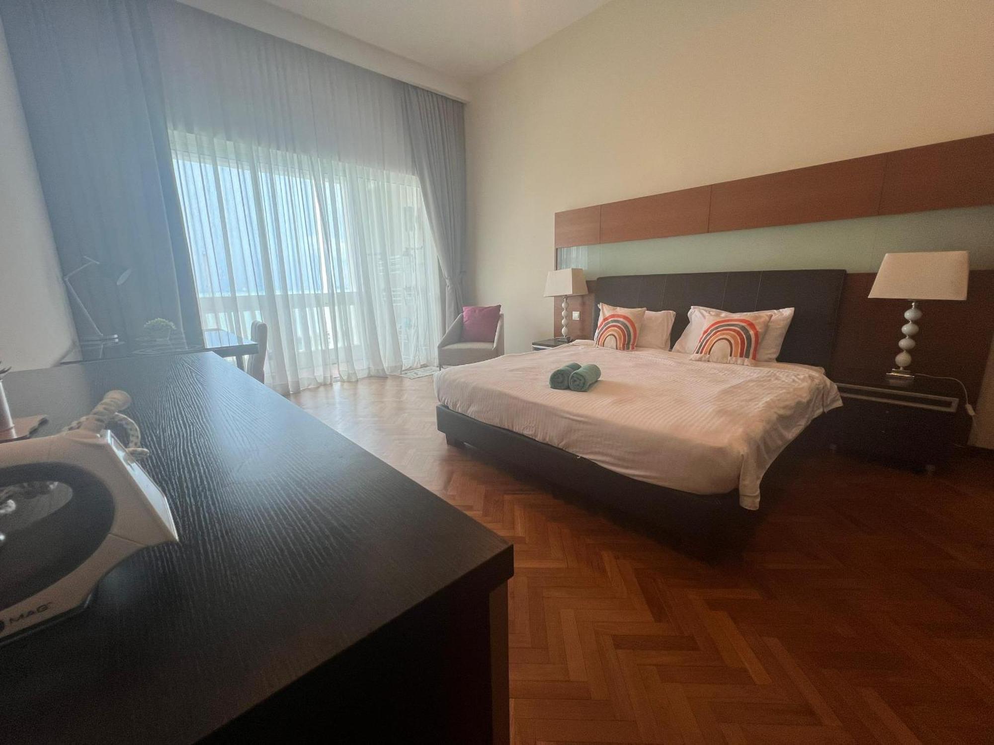 Straits Quay Marina Suites Penang By Aurorahomes Bagan Jermal Buitenkant foto