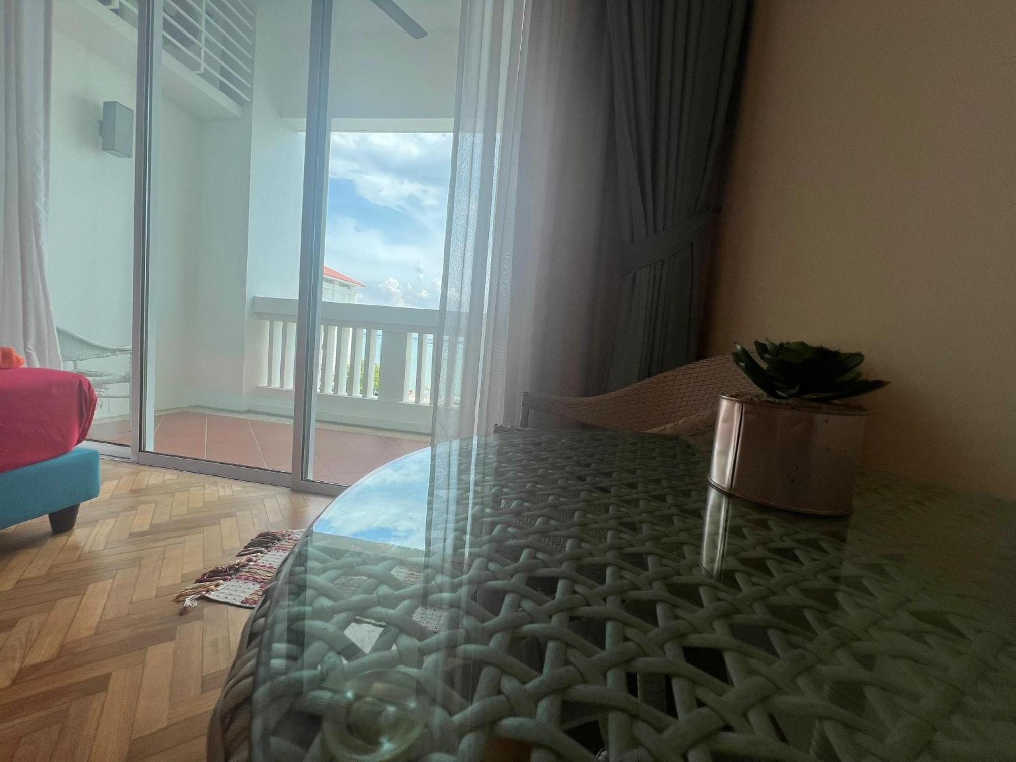 Straits Quay Marina Suites Penang By Aurorahomes Bagan Jermal Buitenkant foto